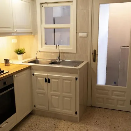 Apartment Cozy Walking Distance To The Arenal