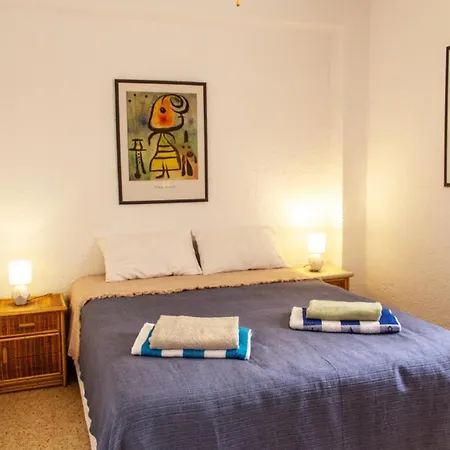 Cozy Walking Distance To The Arenal Apartment *